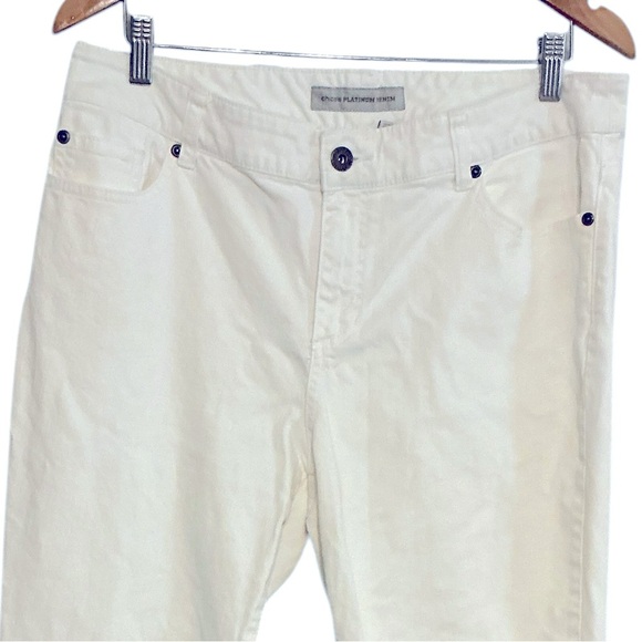 Chico’s white platinum jeans‎ Cream Straight-Leg size 12 - Picture 4 of 6